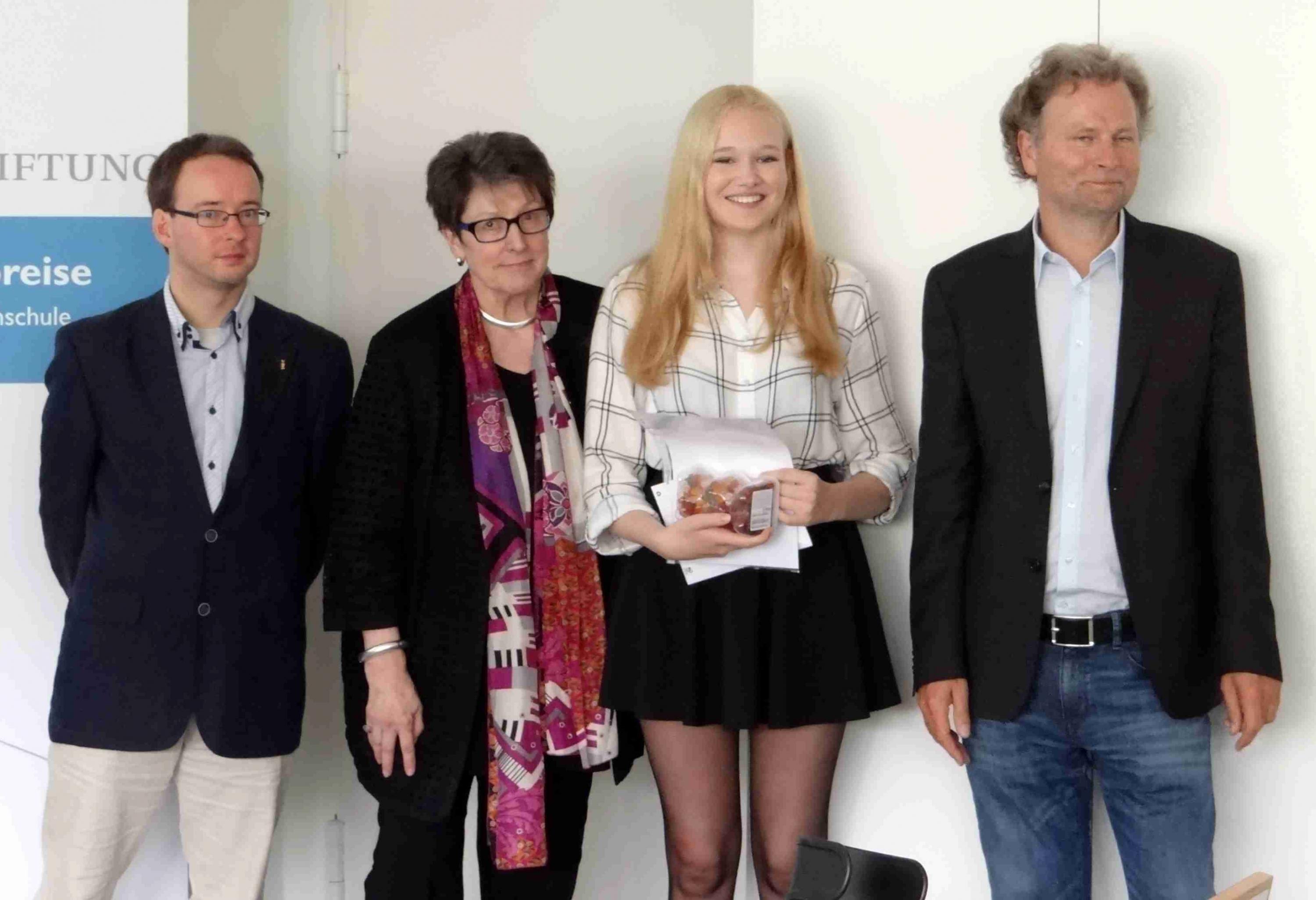 Preistr&auml;gerin Laura K.